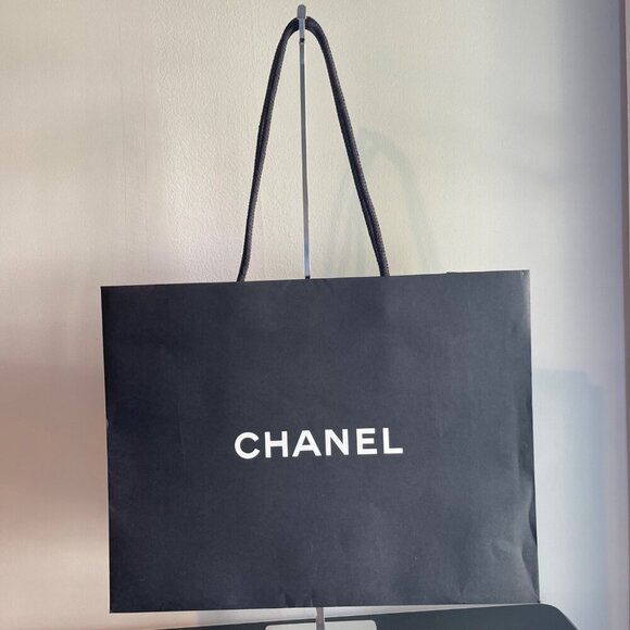 Chanel Large Gift Bag Classic Black (10pc) Empty Paper Bags Shopping Lot Bundle - Picture 1 of 3